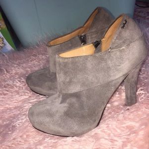 Maki Uehara Tokyo Gray Suede Leather Bootie Heel